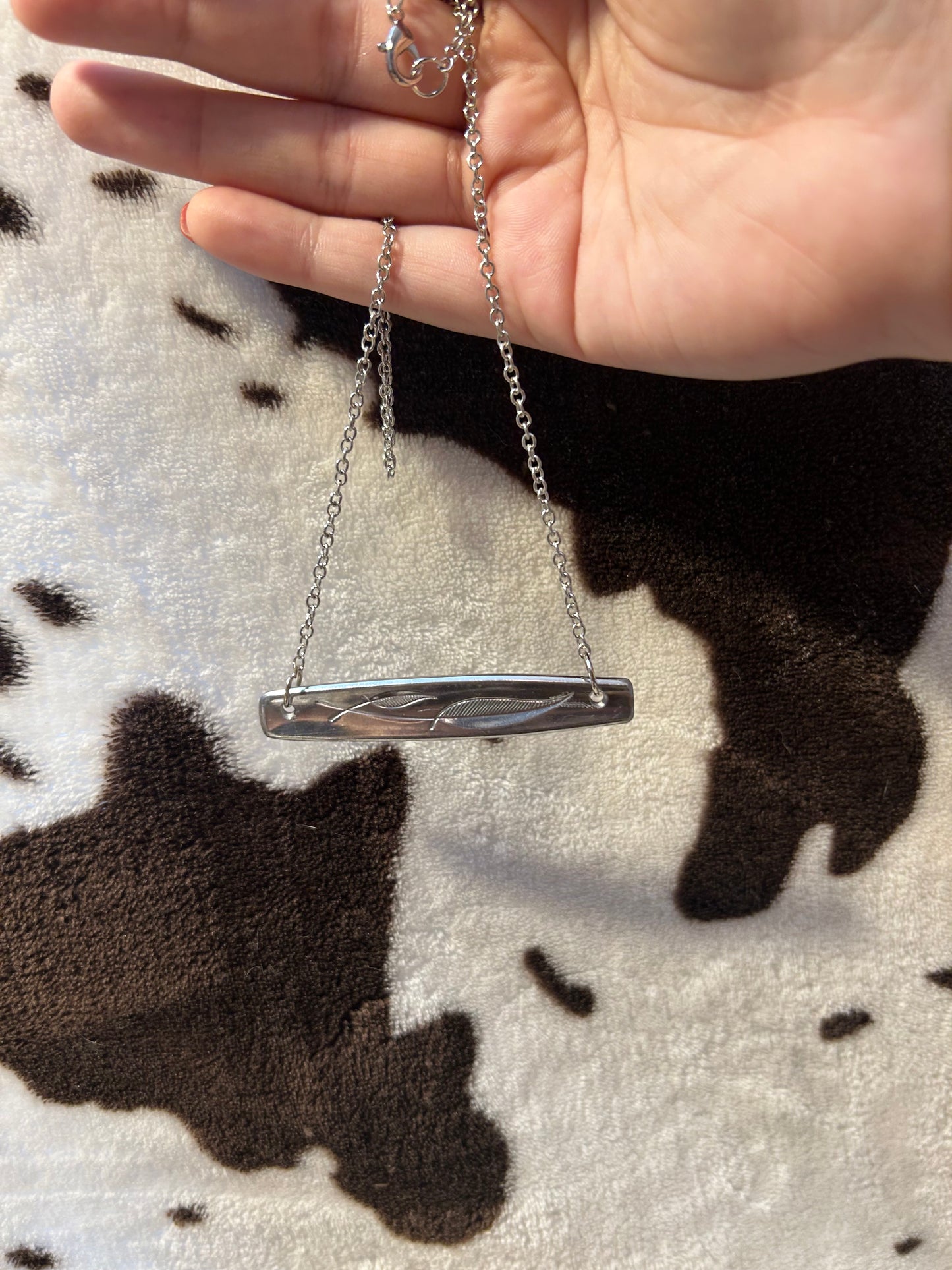 Falling leaves necklace