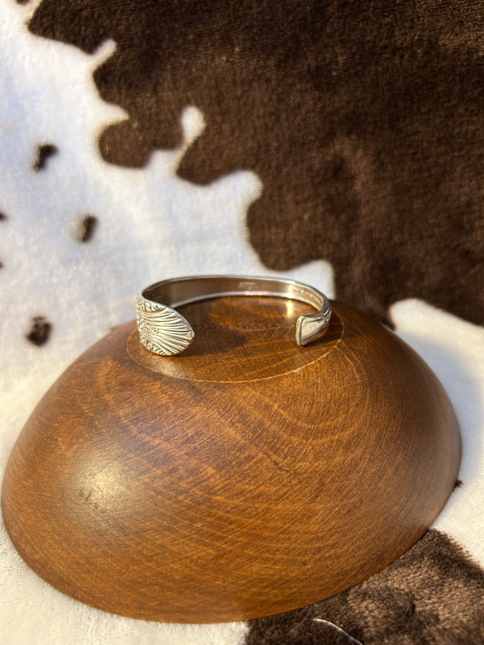 Daisies Bangle