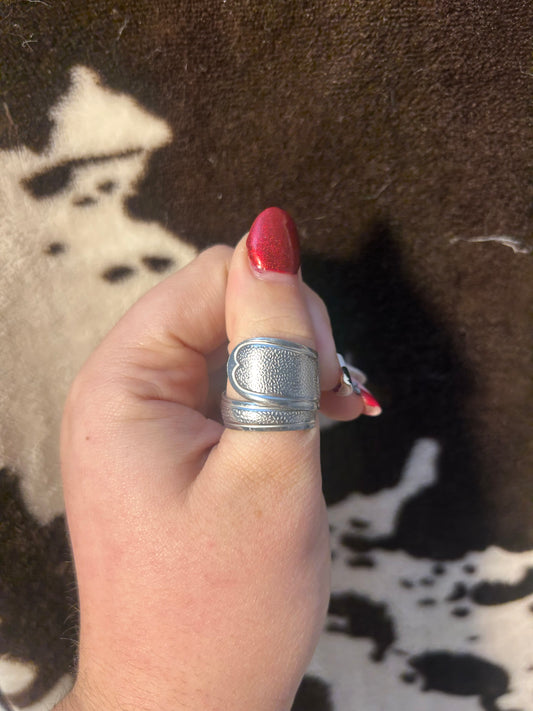 Twisted spots Ring - Size 8.25